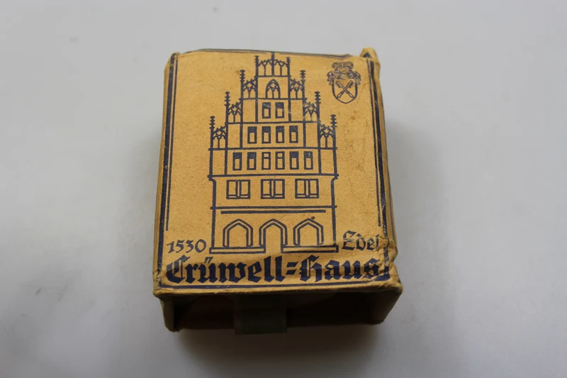 „Cruwell – Haus Edel“ 50-Gramm-Packung Tabak aus den 40er Jahren