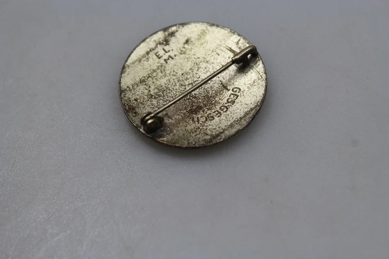 Helferin DRK Emaille-Pin