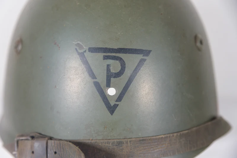 M.33 4-Loch-Helm „Pignone“ – Florenz