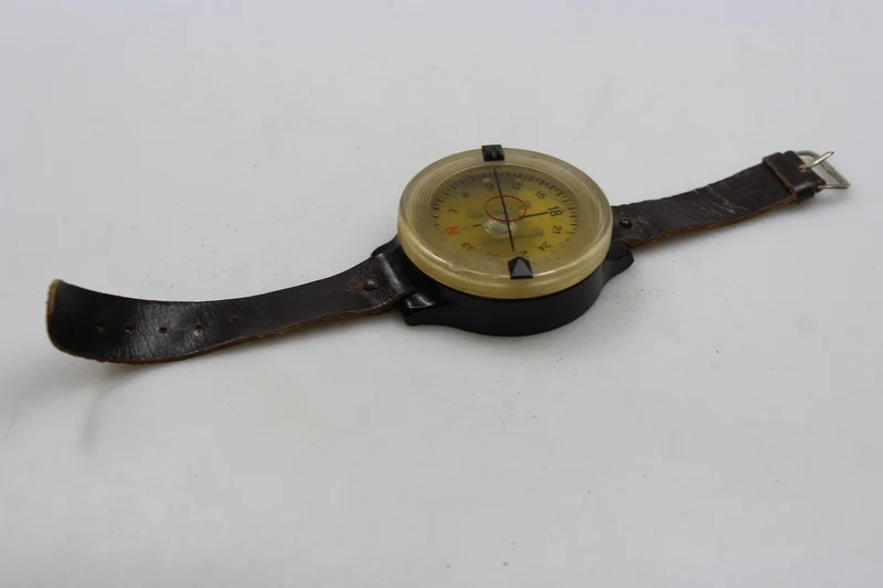 Pilotenkompass AK-39 der Luftwaffe aus dem 2. Weltkrieg