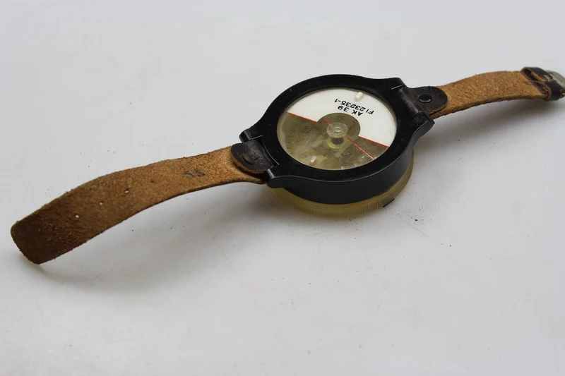 Pilotenkompass AK-39 der Luftwaffe aus dem 2. Weltkrieg