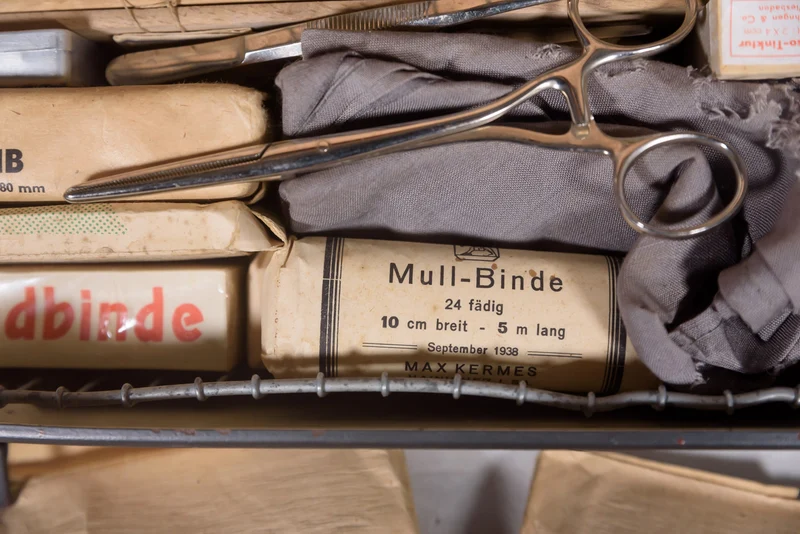 Luftschutz Verbandkasten 2. Weltkrieg
