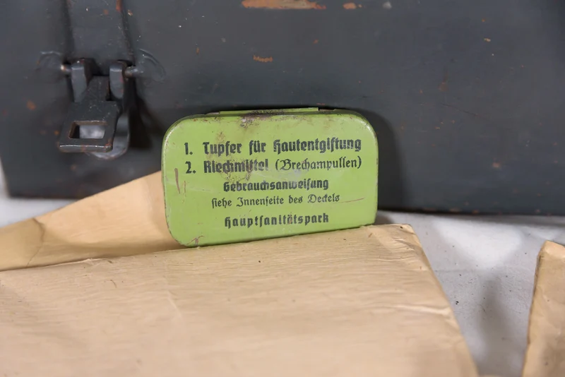 Luftschutz Verbandkasten 2. Weltkrieg