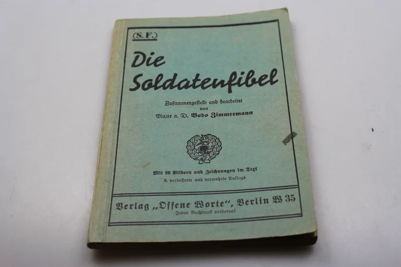 Handbuch „Die Soldatenfibel“.