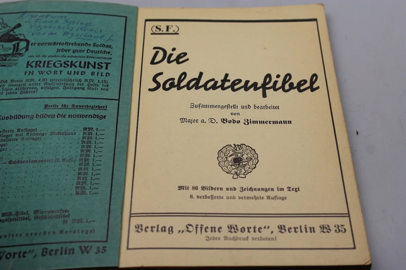 Handbuch „Die Soldatenfibel“.