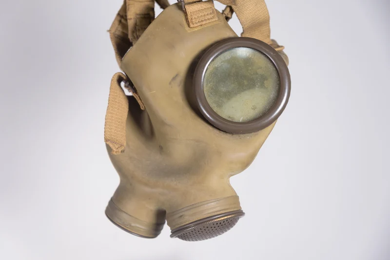 Pirelli 35 -REI WW 2 Gasmaske