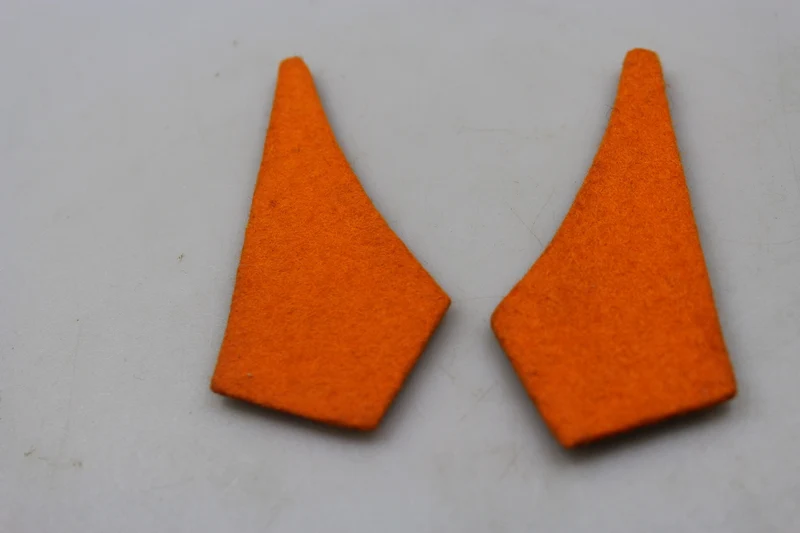 Paar offizielle REI-Insignien aus dem 2. Weltkrieg