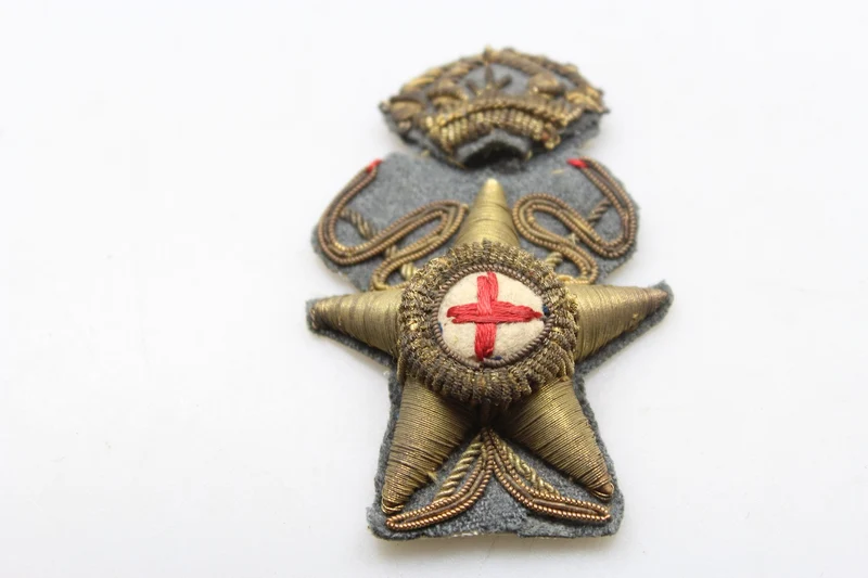 Abzeichen für Mütze 34 REI WW 2 Gesundheitsoffizier