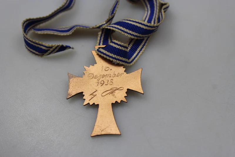 Mutterkreuz 3. Klasse „Bronze“