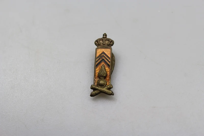REI WW 2 Artillerie-Anstecknadel