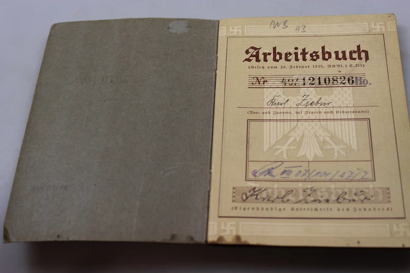 Arbeitsbuch der Vorkriegszeit