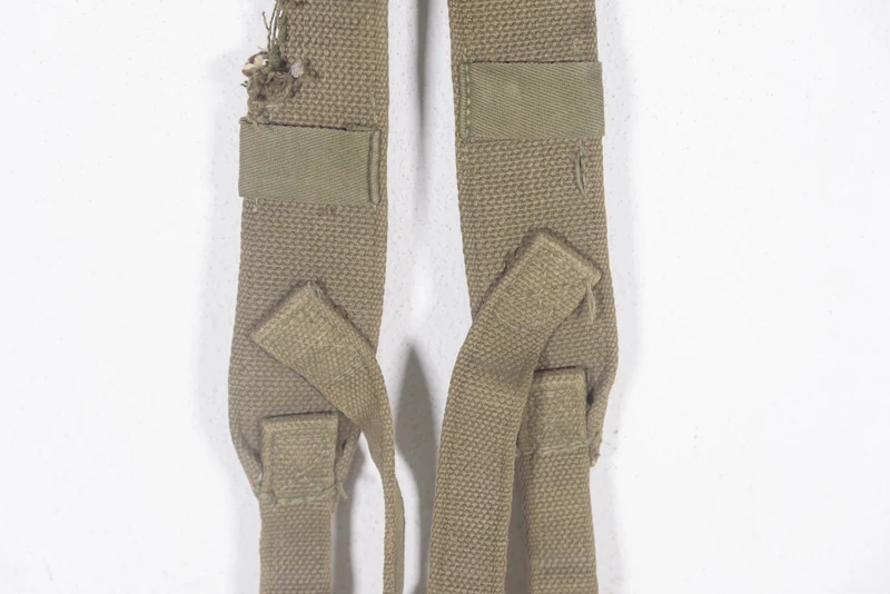 Hängeschultergurte der US-Armee aus dem 2. Weltkrieg