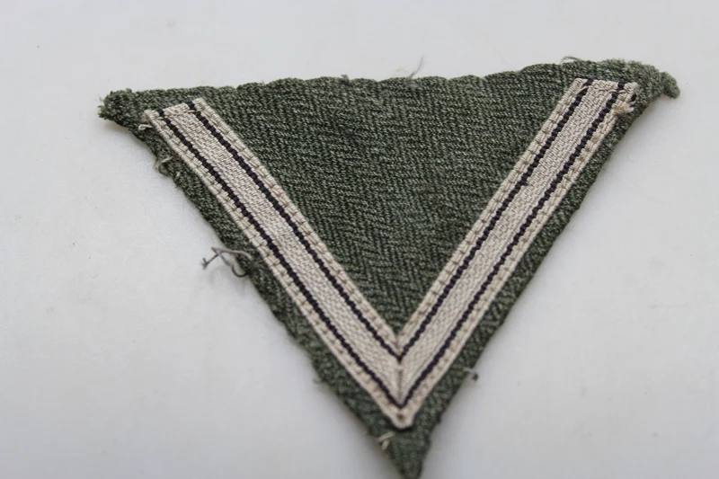 Grade Gefreiter auf Drillich WH WW 2