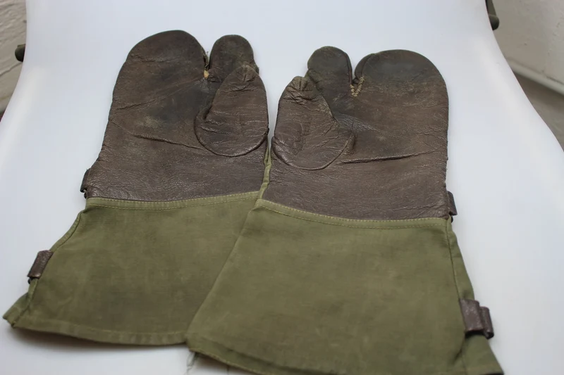 Paar WH WW 2 Motorradhandschuhe