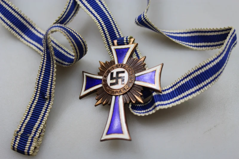 Mutterkreuz 3. Klasse „Bronze“