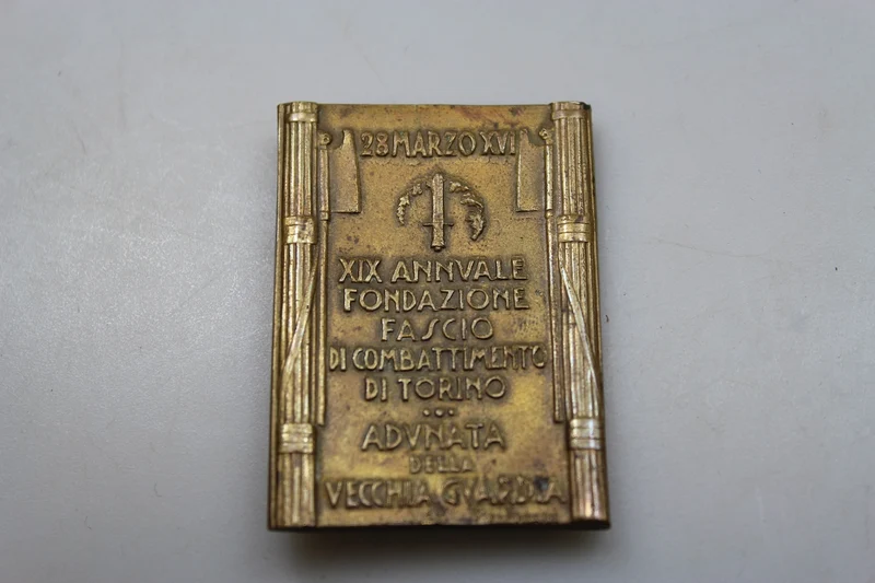Nicht tragbare Gedenktafel 28. März XVI°