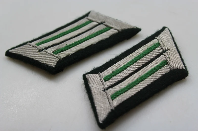 Repro-Paar offizieller GJ WH-Insignien
