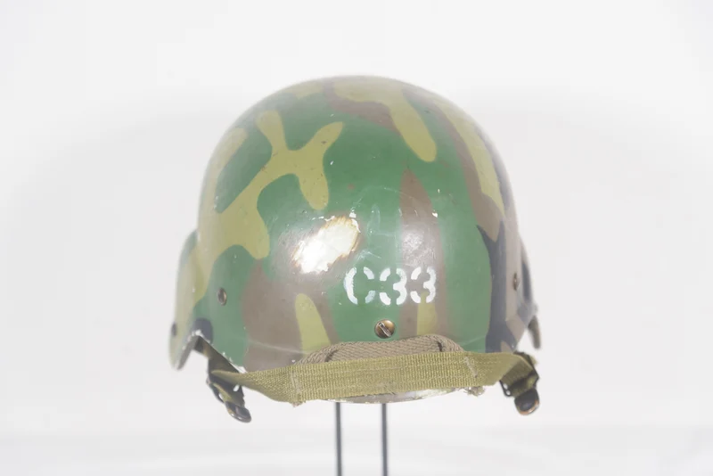 Experimenteller „Fritz“-Helm der US-Armee Anfang der 80er Jahre