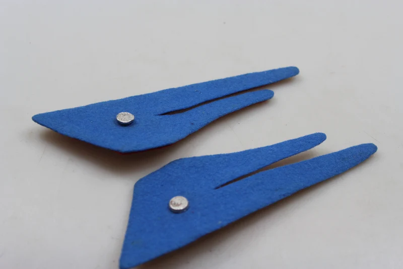 Paar offizielle M.34 REI-Insignien aus dem 2. Weltkrieg