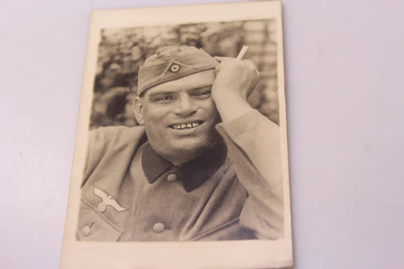 Heer Soldatenfoto aus dem 2. Weltkrieg