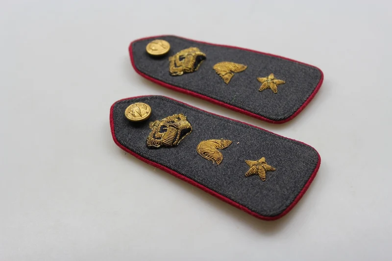 Paar Offizier RA WW 2 Schulterpolster