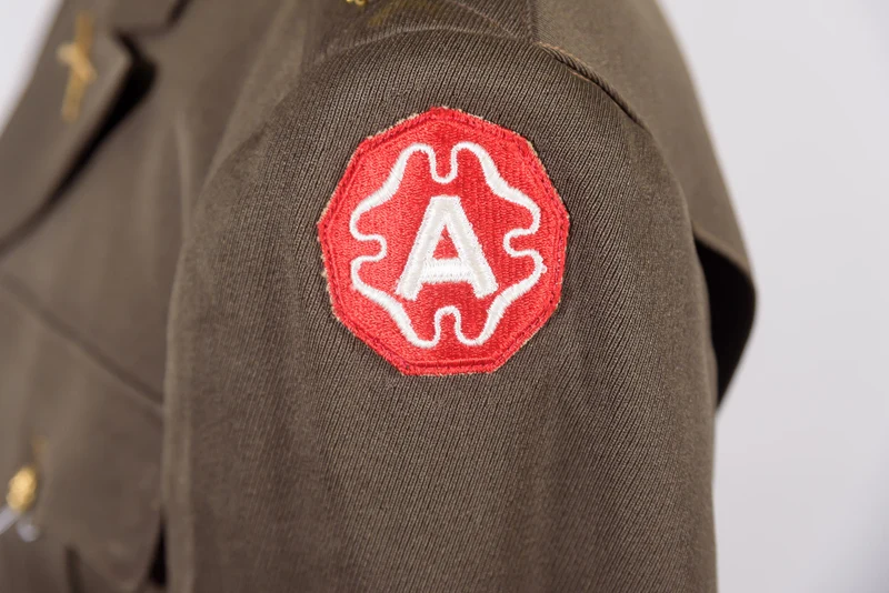Offizielle verkürzte „Schokoladen“-Jacke der US-Armee
