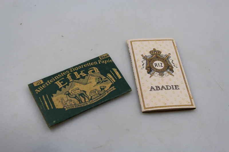 Deutsche Zigarettenpapiere aus den 40er Jahren