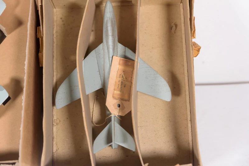Könnte Krieg sein – GB-Flugzeug-Lehrmodelle aus den 50er Jahren
