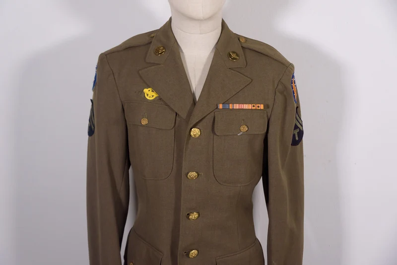 Dienstjacke der US Army aus dem 2. Weltkrieg