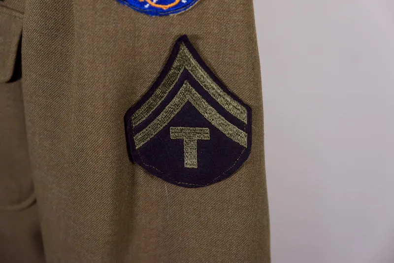 Dienstjacke der US Army aus dem 2. Weltkrieg