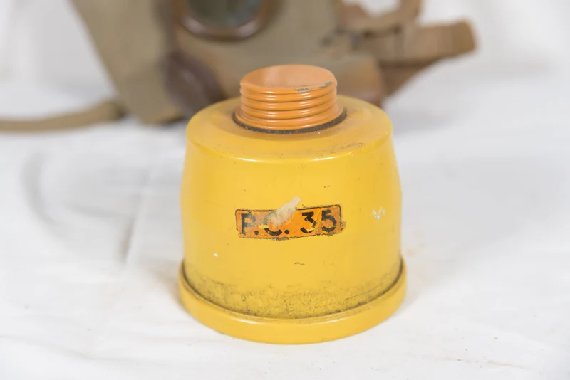 PC-35 WW 2 Gasmaske
