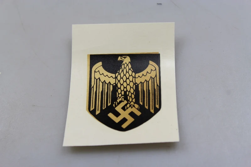 KM WW 2 Helmaufkleber Repro