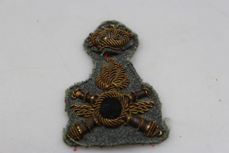 Emblem der REI-Flugabwehrartillerieoffiziersmütze aus dem Zweiten Weltkrieg