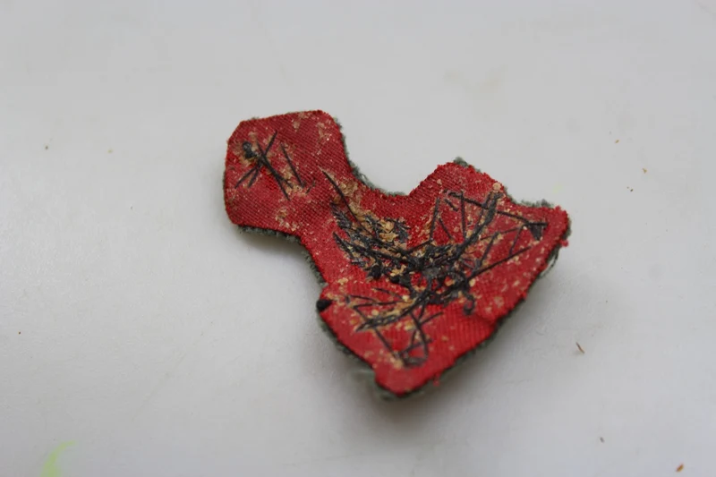 Emblem der REI-Flugabwehrartillerieoffiziersmütze aus dem Zweiten Weltkrieg
