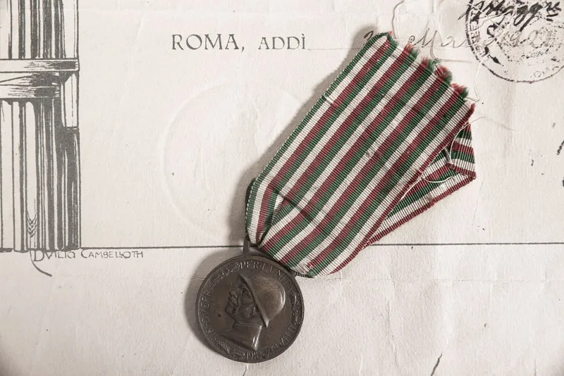 WW1 "Minted from Enemy Bronze" Medaille mit Zertifikat