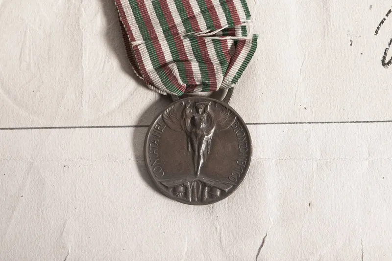 WW1 "Minted from Enemy Bronze" Medaille mit Zertifikat