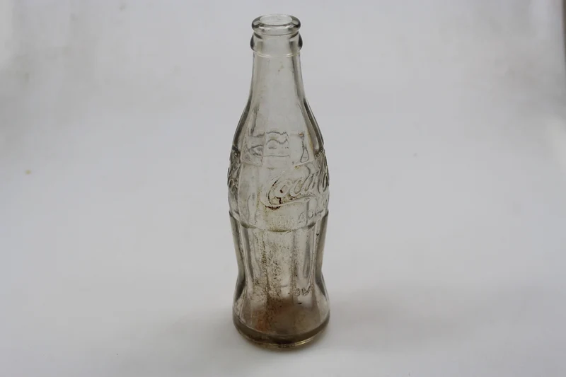 Coca-Cola mit der Aufschrift 1945