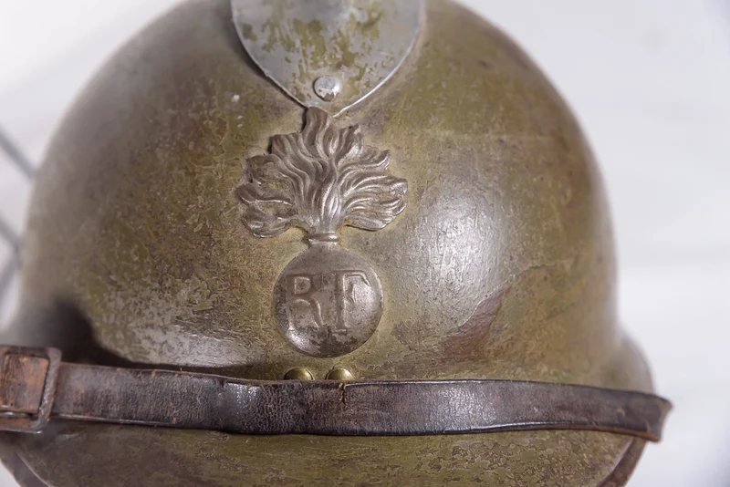 Adrian M.26 Französischer Helm aus dem 2. Weltkrieg