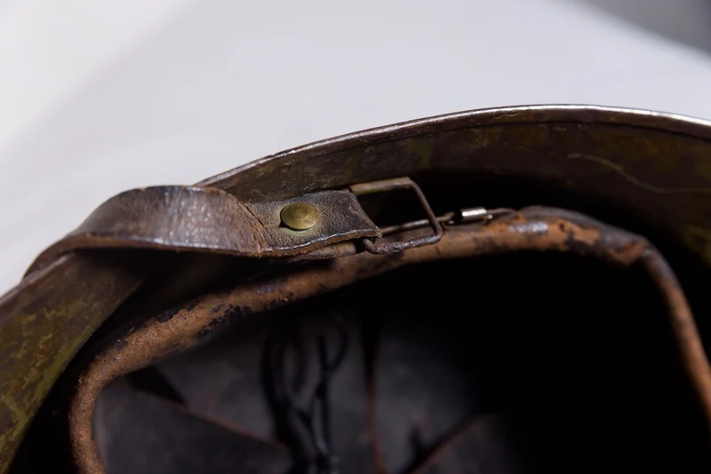 Adrian M.26 Französischer Helm aus dem 2. Weltkrieg