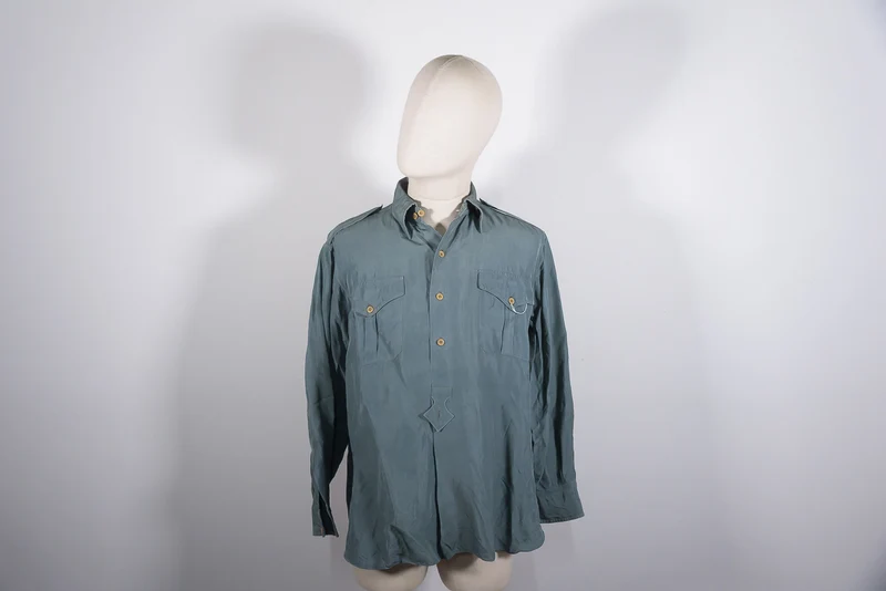Offizielles REI-Shirt aus dem Zweiten Weltkrieg