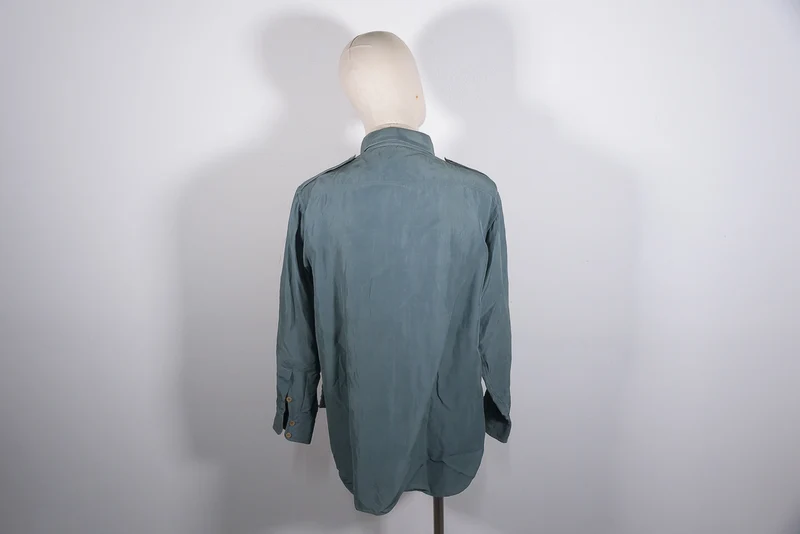 Offizielles REI-Shirt aus dem Zweiten Weltkrieg