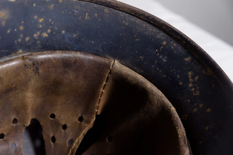 M.40 „Beaded“ Luftschutz-Helm aus dem 2. Weltkrieg
