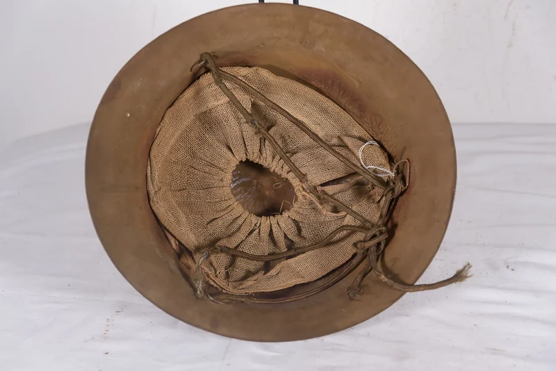 Japanischer Helm aus den 20er und 30er Jahren