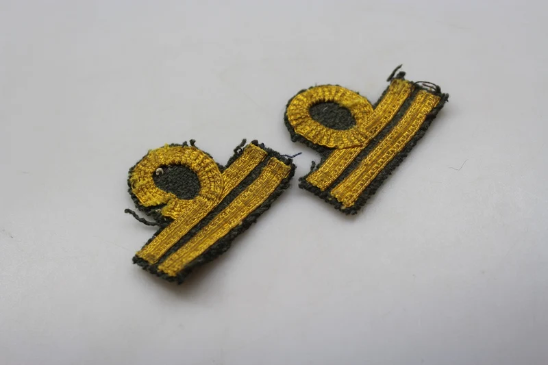 Paar M.40 REI WW 2 Offiziersränge