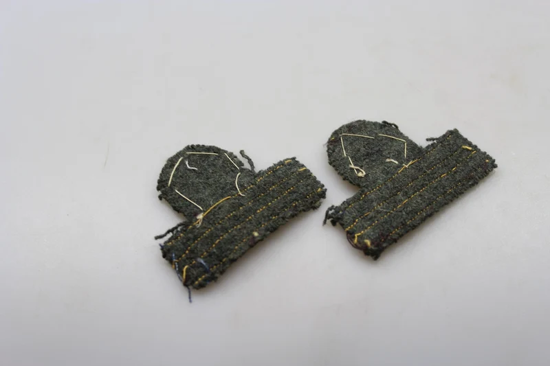 Paar M.40 REI WW 2 Offiziersränge