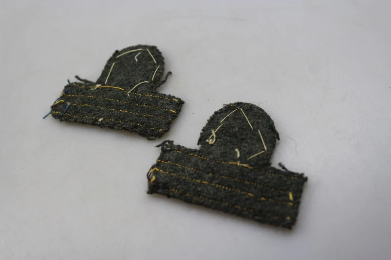 Paar M.40 REI WW 2 Offiziersränge