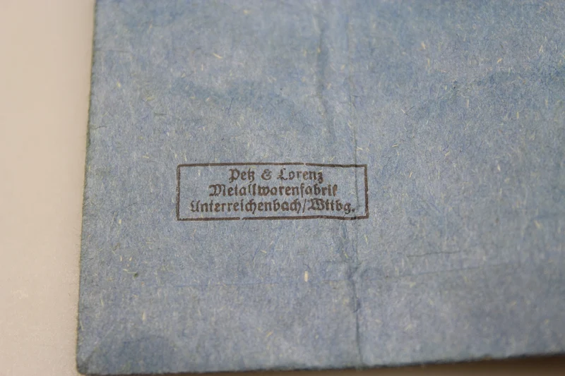 Mutterkreuz 2. Klasse „silber mit Papierumschlag“