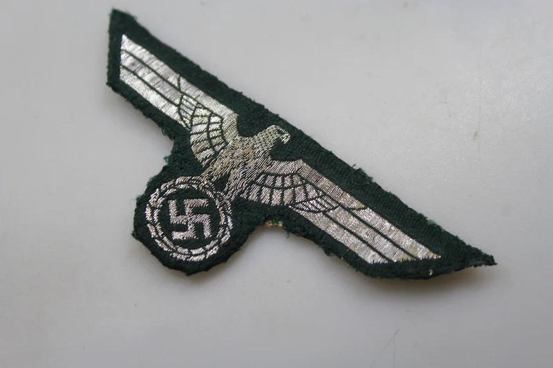 Brustadler eines Heeroffiziers aus dem 2. Weltkrieg