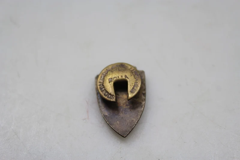Anstecknadel der National Association of War Mutilated and Invalids, 30er und 40er Jahre