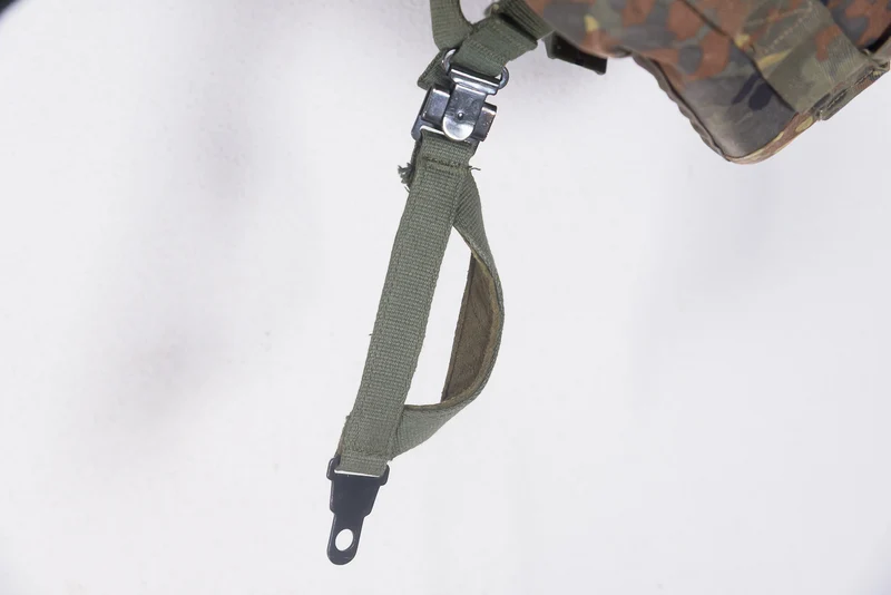 Bundeswehr-Gefechtshelm M.92 Kevlar-Helm